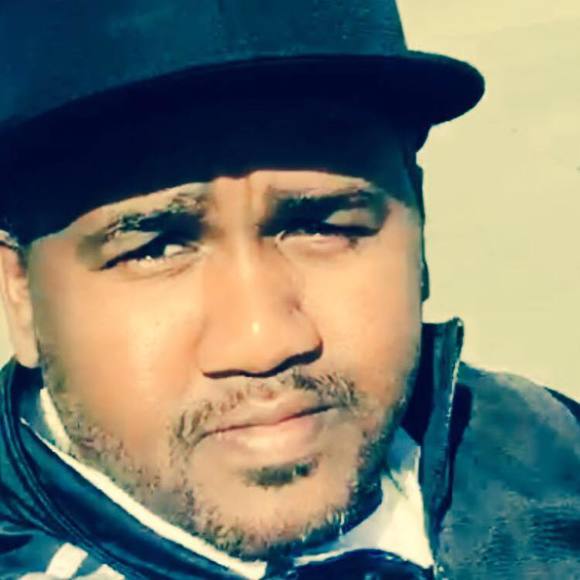 Meet your Posher, Ibrahim - Picture 1 of 1